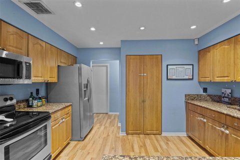 Casa en venta en Davie, Florida, 3 dormitorios, 158.77 m2 № 1896186 - foto 16