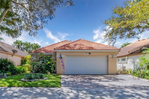 Casa en venta en Davie, Florida, 3 dormitorios, 158.77 m2 № 1896186 - foto 2