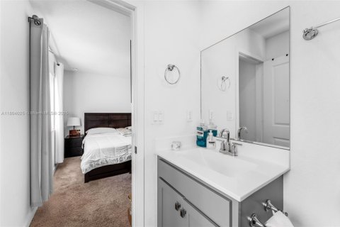 Townhouse in Homestead, Florida 3 bedrooms, 120.96 sq.m. № 1689227 - photo 12