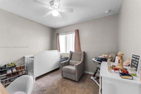 Townhouse in Homestead, Florida 3 bedrooms, 120.96 sq.m. № 1689227 - photo 14