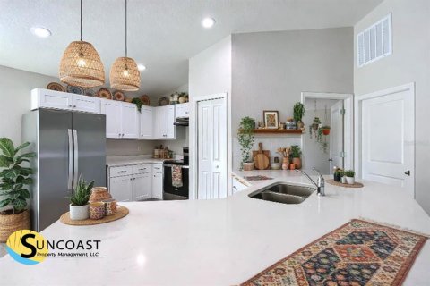 House in Belleview, Florida 3 bedrooms, 130.25 sq.m. № 2234756 - photo 4