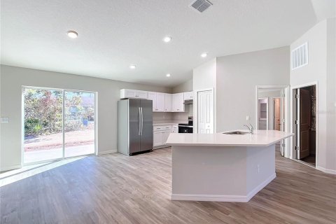 House in Belleview, Florida 3 bedrooms, 130.25 sq.m. № 2234756 - photo 3