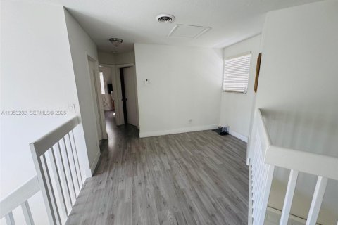 Villa ou maison à vendre à Cutler Bay, Floride: 4 chambres, 182.74 m2 № 2007575 - photo 24