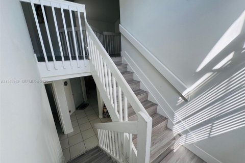 Villa ou maison à vendre à Cutler Bay, Floride: 4 chambres, 182.74 m2 № 2007575 - photo 26