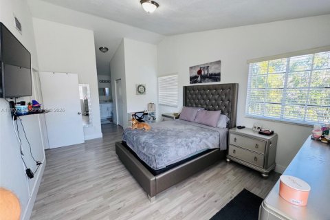 Villa ou maison à vendre à Cutler Bay, Floride: 4 chambres, 182.74 m2 № 2007575 - photo 8