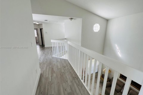 Villa ou maison à vendre à Cutler Bay, Floride: 4 chambres, 182.74 m2 № 2007575 - photo 17