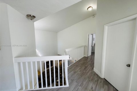 Villa ou maison à vendre à Cutler Bay, Floride: 4 chambres, 182.74 m2 № 2007575 - photo 22