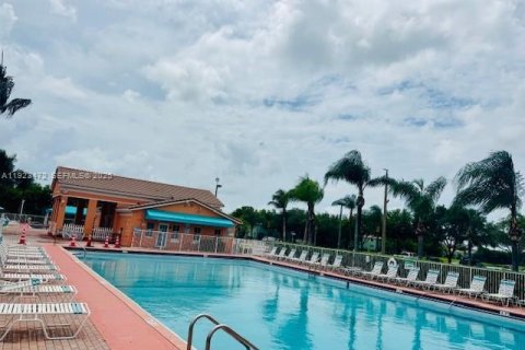 Condominio en venta en Homestead, Florida, 3 dormitorios, 108.32 m2 № 1982722 - foto 19