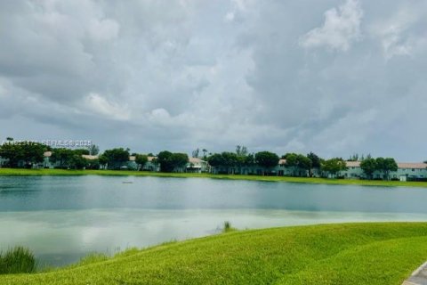 Condominio en venta en Homestead, Florida, 3 dormitorios, 108.32 m2 № 1982722 - foto 18