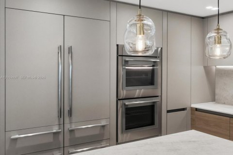 Casa en venta en Miami, Florida, 5 dormitorios, 349.31 m2 № 2246661 - foto 23
