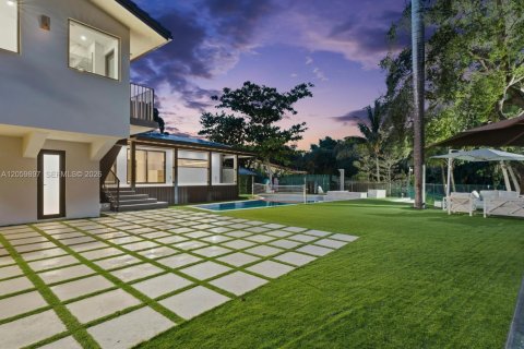 Casa en venta en Miami, Florida, 5 dormitorios, 349.31 m2 № 2246661 - foto 13