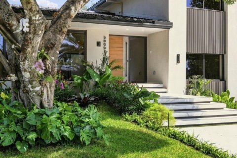 Casa en venta en Miami, Florida, 5 dormitorios, 349.31 m2 № 2246661 - foto 15