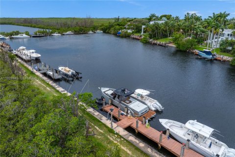 Casa en venta en Coral Gables, Florida, 6 dormitorios, 678.19 m2 № 1977170 - foto 26