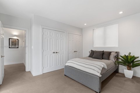 Casa en venta en Coral Gables, Florida, 6 dormitorios, 678.19 m2 № 1977170 - foto 21