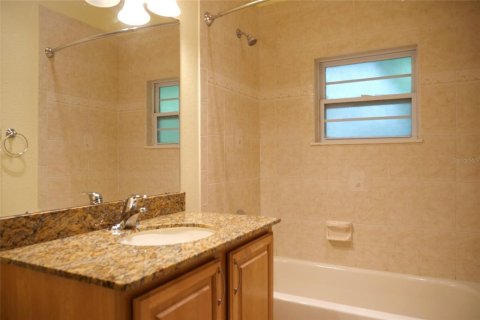 Adosado en alquiler en Orlando, Florida, 3 dormitorios, 92.9 m2 № 1657259 - foto 12