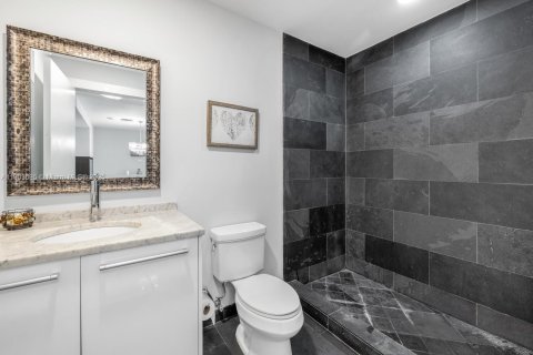 Купить кондоминиум в Майами, Флорида 2 спальни, 134.71м2, № 1955220 - фото 17