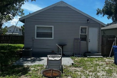 Villa ou maison à louer à Saint Petersburg, Floride: 3 chambres, 80.64 m2 № 2416830 - photo 10