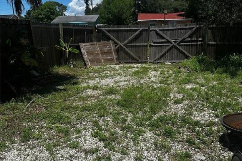 Villa ou maison à louer à Saint Petersburg, Floride: 3 chambres, 80.64 m2 № 2416830 - photo 11
