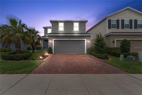Villa ou maison à Clermont, Floride 4 chambres, 229.1 m2 № 2416643