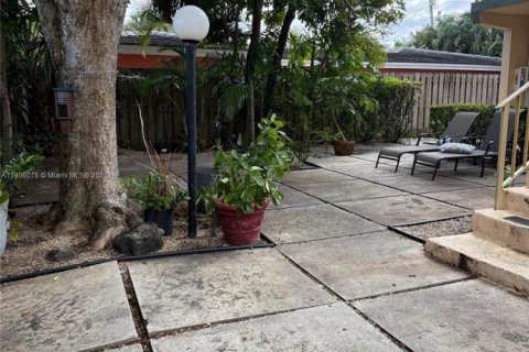 Купить кондоминиум в Форт-Лодердейл, Флорида 1 спальня, 52.68м2, № 1956851 - фото 17