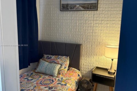 Купить кондоминиум в Форт-Лодердейл, Флорида 1 спальня, 52.68м2, № 1956851 - фото 15