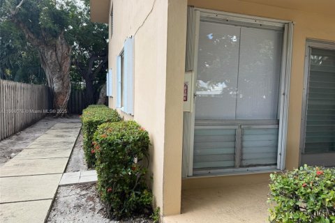 Купить кондоминиум в Форт-Лодердейл, Флорида 1 спальня, 52.68м2, № 1956851 - фото 19