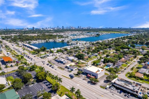 Immobilier commercial à vendre à Hollywood, Floride № 2409234 - photo 30