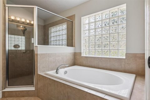 Casa en venta en Eustis, Florida, 3 dormitorios, 194.72 m2 № 2138628 - foto 16