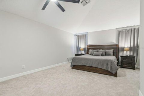Casa en venta en Eustis, Florida, 3 dormitorios, 194.72 m2 № 2138628 - foto 13