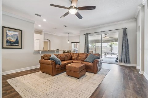 Casa en venta en Eustis, Florida, 3 dormitorios, 194.72 m2 № 2138628 - foto 3