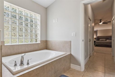 Casa en venta en Eustis, Florida, 3 dormitorios, 194.72 m2 № 2138628 - foto 17