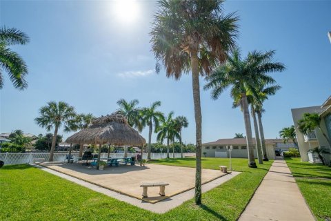 Condo in Merrit Island, Florida, 2 bedrooms  № 1872862 - photo 24