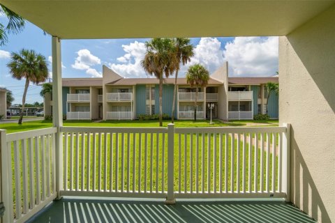Condo in Merrit Island, Florida, 2 bedrooms  № 1872862 - photo 2