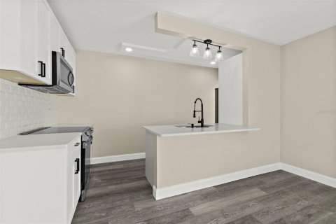 Condo in Merrit Island, Florida, 2 bedrooms  № 1872862 - photo 18