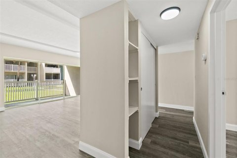 Condo in Merrit Island, Florida, 2 bedrooms  № 1872862 - photo 12