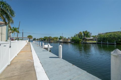 Condo in Merrit Island, Florida, 2 bedrooms  № 1872862 - photo 26