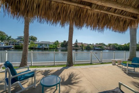 Condo in Merrit Island, Florida, 2 bedrooms  № 1872862 - photo 25