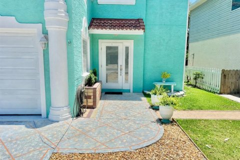 Casa en venta en Flagler Beach, Florida, 3 dormitorios, 291.16 m2 № 2215686 - foto 3