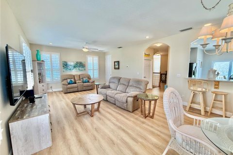 Casa en venta en Flagler Beach, Florida, 3 dormitorios, 291.16 m2 № 2215686 - foto 5