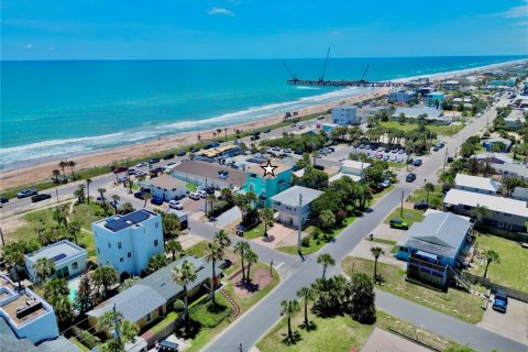 Casa en venta en Flagler Beach, Florida, 3 dormitorios, 291.16 m2 № 2215686 - foto 2
