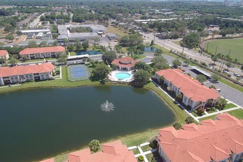 Copropriété à vendre à Sarasota, Floride: 2 chambres, 98.29 m2 № 2095103 - photo 27