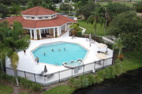 Copropriété à vendre à Sarasota, Floride: 2 chambres, 98.29 m2 № 2095103 - photo 3