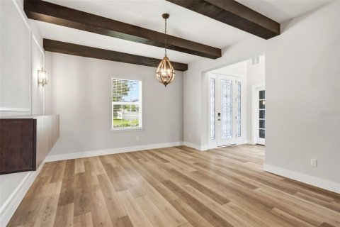 House in Oviedo, Florida 6 bedrooms, 391.12 sq.m. № 2428882 - photo 10