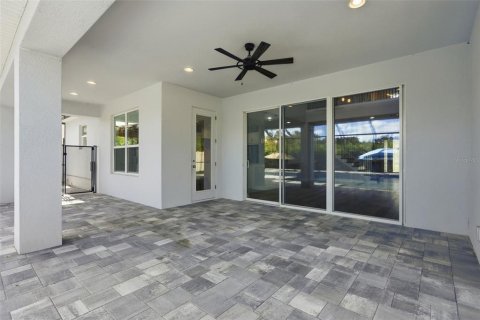 House in Oviedo, Florida 6 bedrooms, 391.12 sq.m. № 2428882 - photo 22