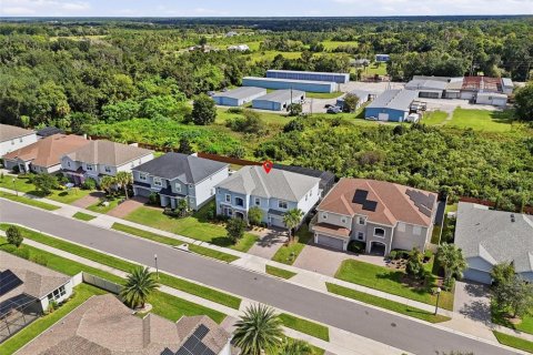 House in Oviedo, Florida 6 bedrooms, 391.12 sq.m. № 2428882 - photo 12