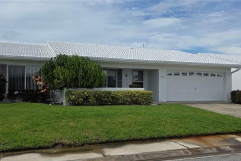 Condo in Pinellas Park, Florida, 2 bedrooms  № 2353522