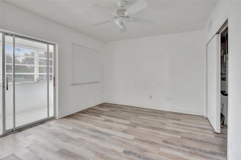 Condominio en venta en Miami Gardens, Florida, 1 dormitorio, 66.43 m2 № 1604091 - foto 16