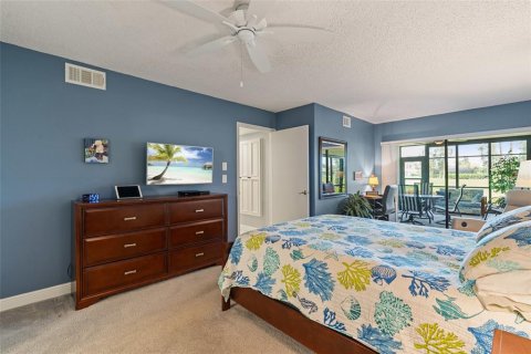 Condo in Fort Myers, Florida, 2 bedrooms  № 2239629 - photo 11