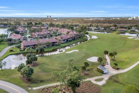 Condo in Fort Myers, Florida, 2 bedrooms  № 2239629 - photo 30