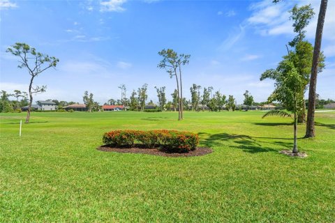 Condo in Fort Myers, Florida, 2 bedrooms  № 2239629 - photo 24